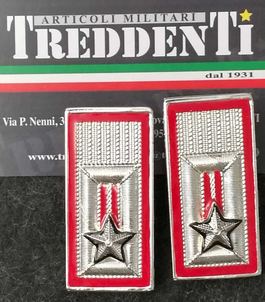 Paio di alamari mostrine in metallo da camicia per ufficiale dei Carabiniere