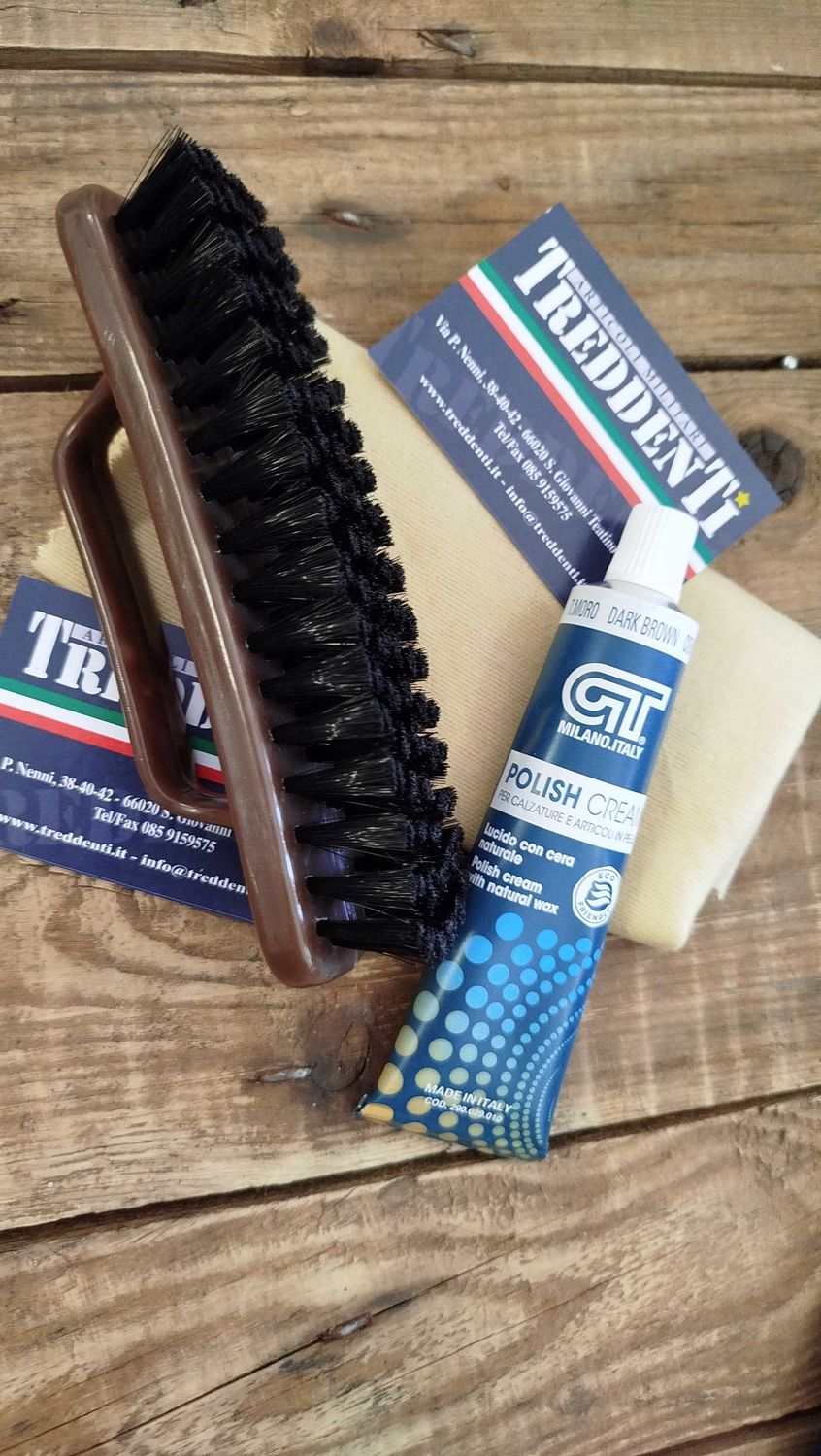 Kit spazzola con manico + tubetto cromatina colore testa di moro + panno per lucidare