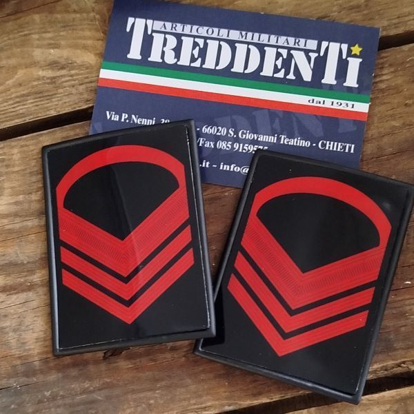 Paio di gradi in metallo per Graduato Capo Esercito Italiano EI