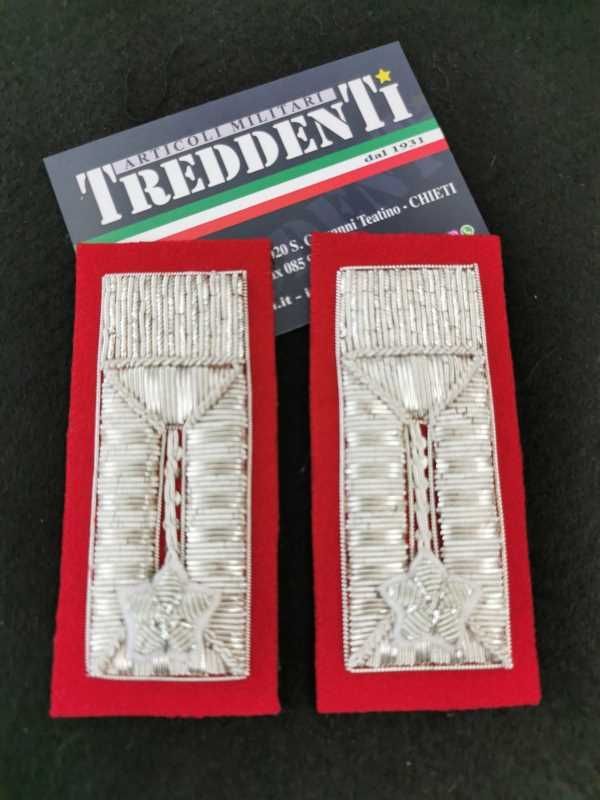 Alamari ricamati spigati orizzontale da giacca con stelle ricamate Alamari ricamati spigati orizzontale da giacca con stelle ricamate