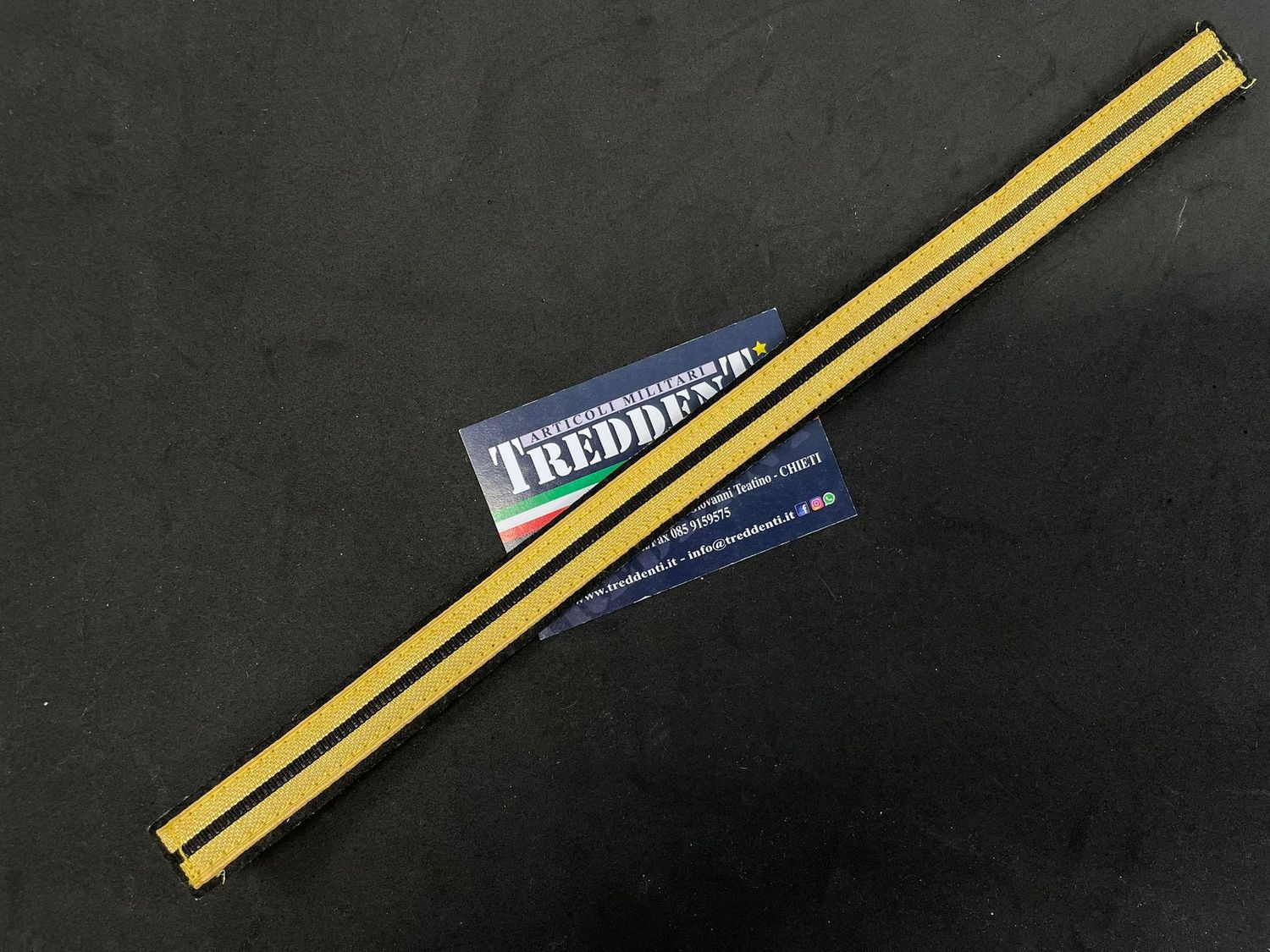 Soggolo per berretto da Marescialli Esercito, Guardia di Finanza, Marina Militare, Guardia Costiera, Guardie Giurate. Soggolo per berretto da Marescialli Esercito, Guardia di Finanza, Marina Militare, Guardia Costiera, Guardie Giurate.