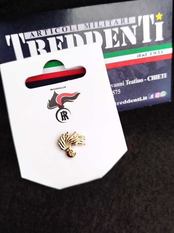 Distintivo fiamma colore oro lucido Carabinieri da giacca Distintivo fiamma colore oro lucido Carabinieri da giacca