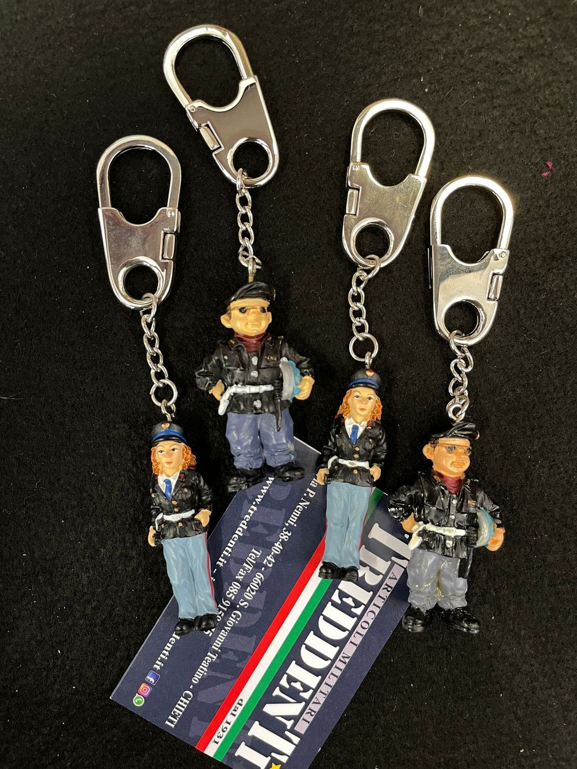 Portachiavi a statuina Polizia di Stato