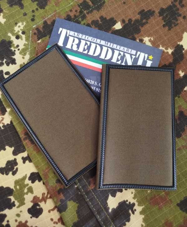 Paio di Gradi tubolari con bordino per Soldato Esercito Italiano EI. Paio di Gradi tubolari con bordino per Soldato Esercito Italiano EI.