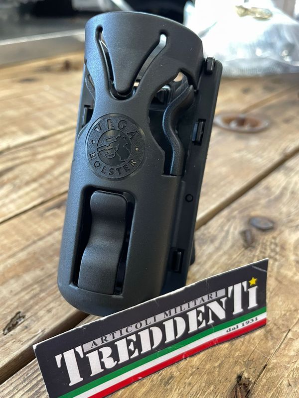 Porta Pila Universale In Polimero 8VP61 Vega Holster