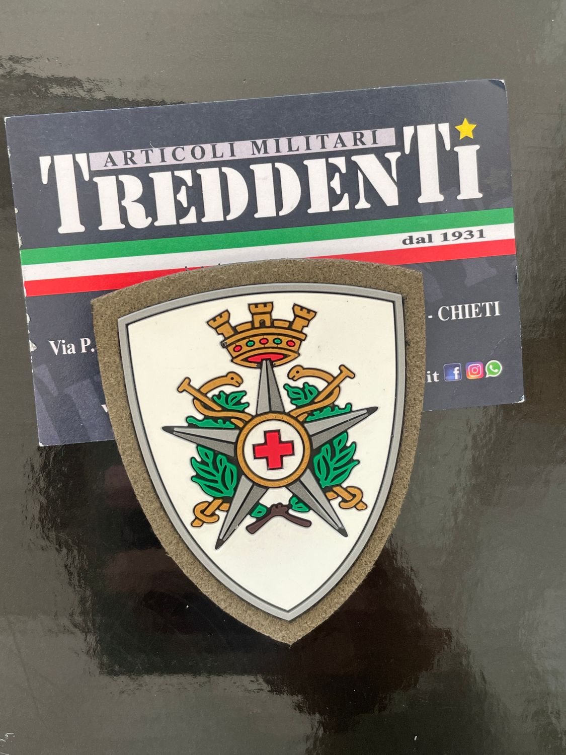 Toppa Omerale Scudetto gommata con velcro CRI militare