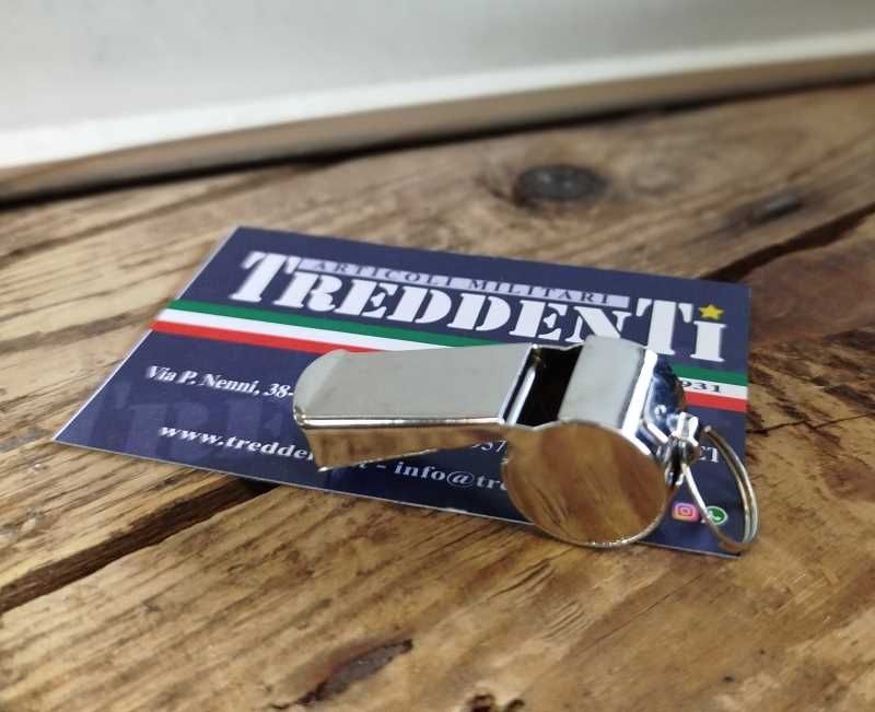 Fischietto in metallo con grande