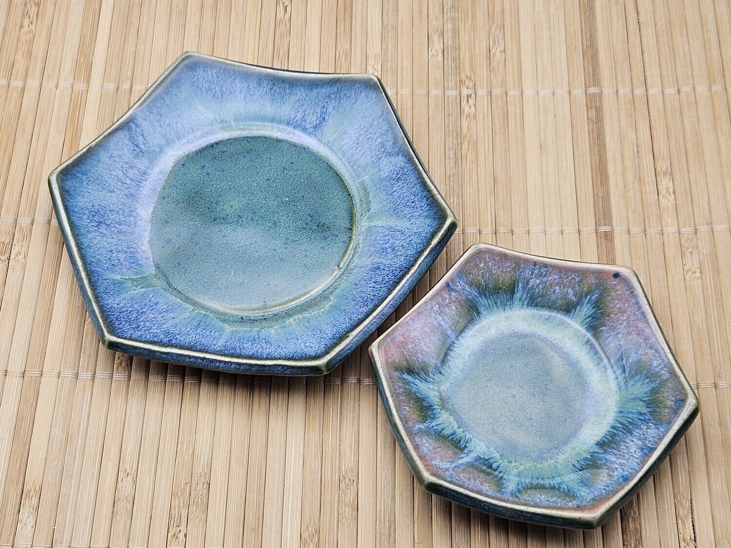 Groovy Dish Set