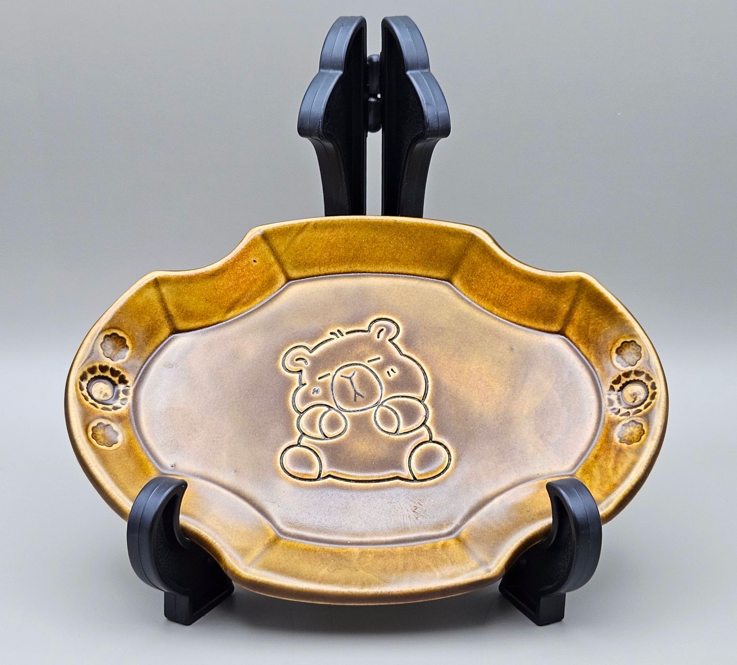 Cozy Capybara Dish