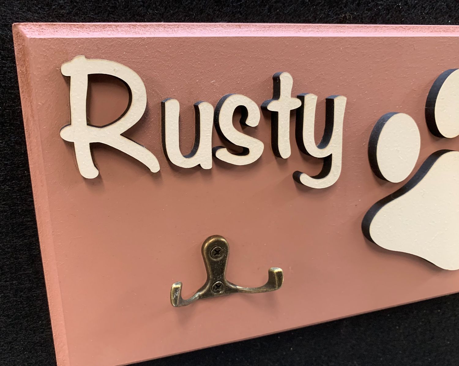 Custom Dog Leash Holder – Made Just for You (and Your Pups)!