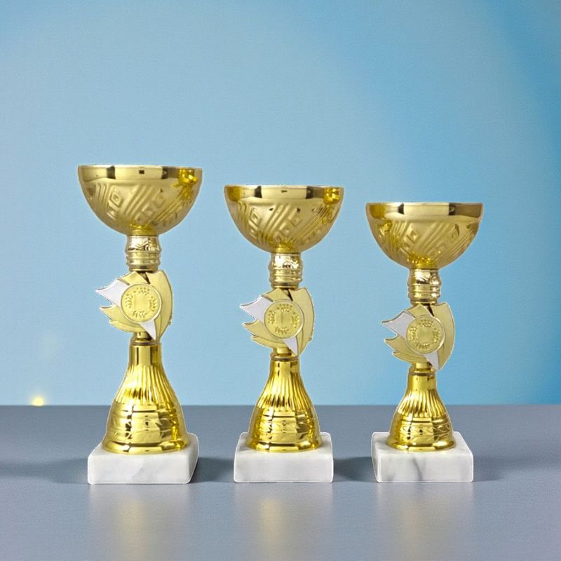 Pokal Rookie Champions, 3er Serie, Goldoptik, strukturierte Pokalschale, Marmorsockel