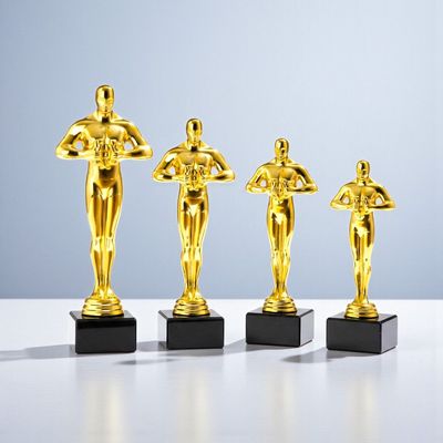 Siegerfigur „Otto“ – klassische Siegerfigur, ab € 7,00 Siegerfigur „Otto“ – klassische Siegerfigur, ab € 7,00