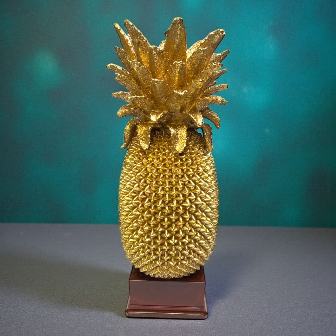 XXXL Golden Pine Ananas-Trophäe in Goldoptik mit imposanter Größe