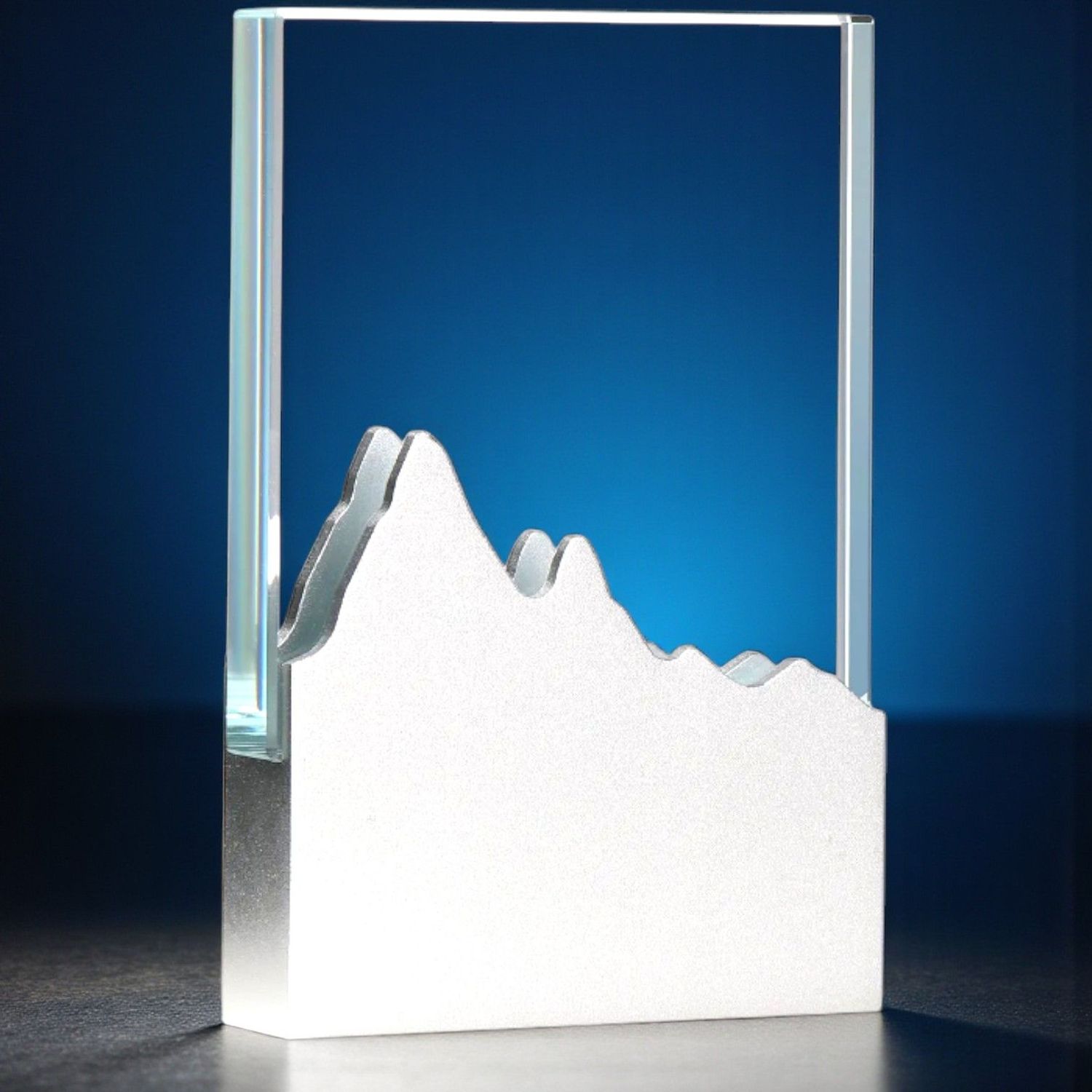 Kristallglas Award mit Bergmotiv zweiteilig gesteckt
