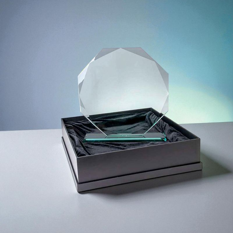 XXL Glastrophäe in achteckiger Form aus 18 mm starkem Glas mit Holzbox, freistehend, hochwertiges Vollglas