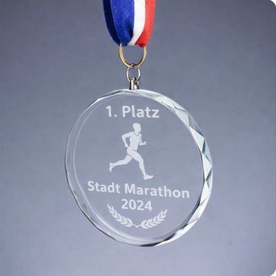 Glasmedaille mit Facette Ø 7 cm, ab € 7,90