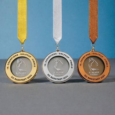 Acrylglasmedaille in dieser Variante Stk - € 18,00 Diese hochwertige Acrylglasmedaille überzeugt durch ihre klare Optik und präzise Verarbeitung.