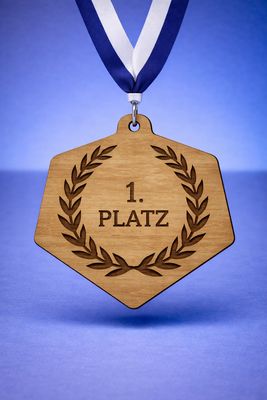 Holzmedaillen verschiedene Formen, ab € 3,60