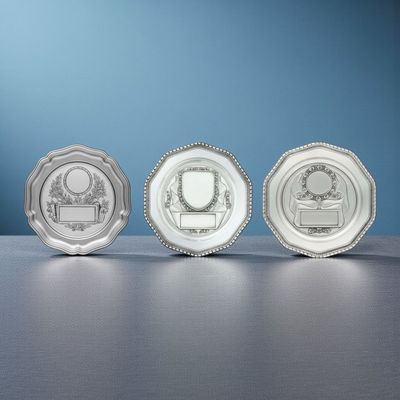 Metallteller Ø 23 cm mit klassischem Design für Ehrungen