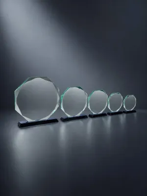 Glastrophäe Elsbethen – 5er Serie, ab € 23,00 Glastrophäe Elsbethen aus 15 mm starkem Klarglas in polygonaler Form