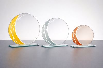 Glastrophäe Glastrophäen Set Gemini aus klarem Glas mit farbigen Akzenten in Gold, Grau und Bronze auf Glasfuß
