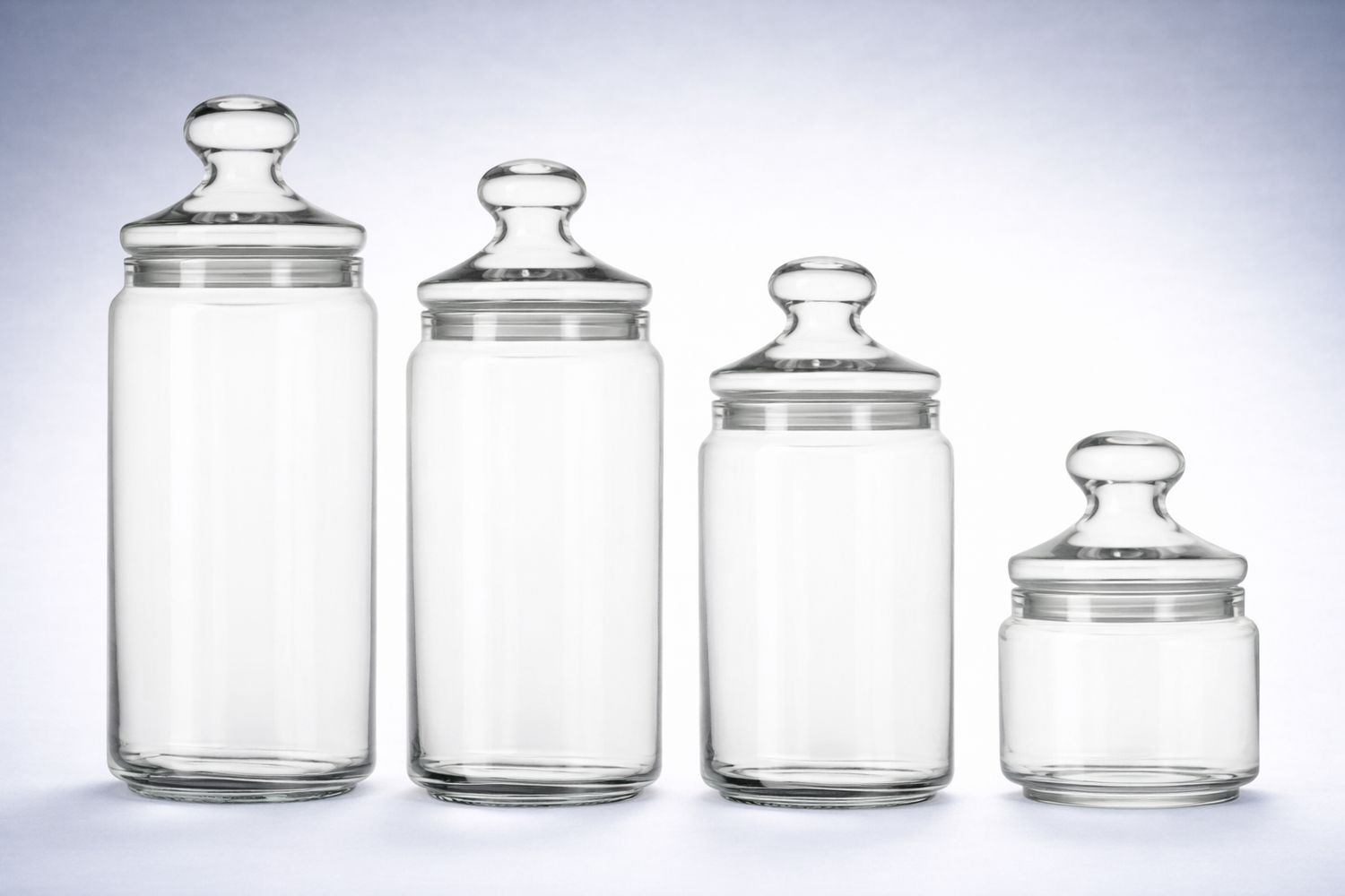 Glasdose „Candy“ mit Glasdeckel, ab € 12,50 Glasdosen Candy aus klarem Glas mit Glasdeckel und Gummidichtung in vier Größen, gravierbar