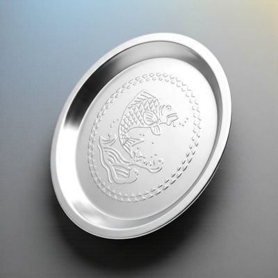 Runder Metallteller mit Fischrelief als Ehrenteller für Angelsport