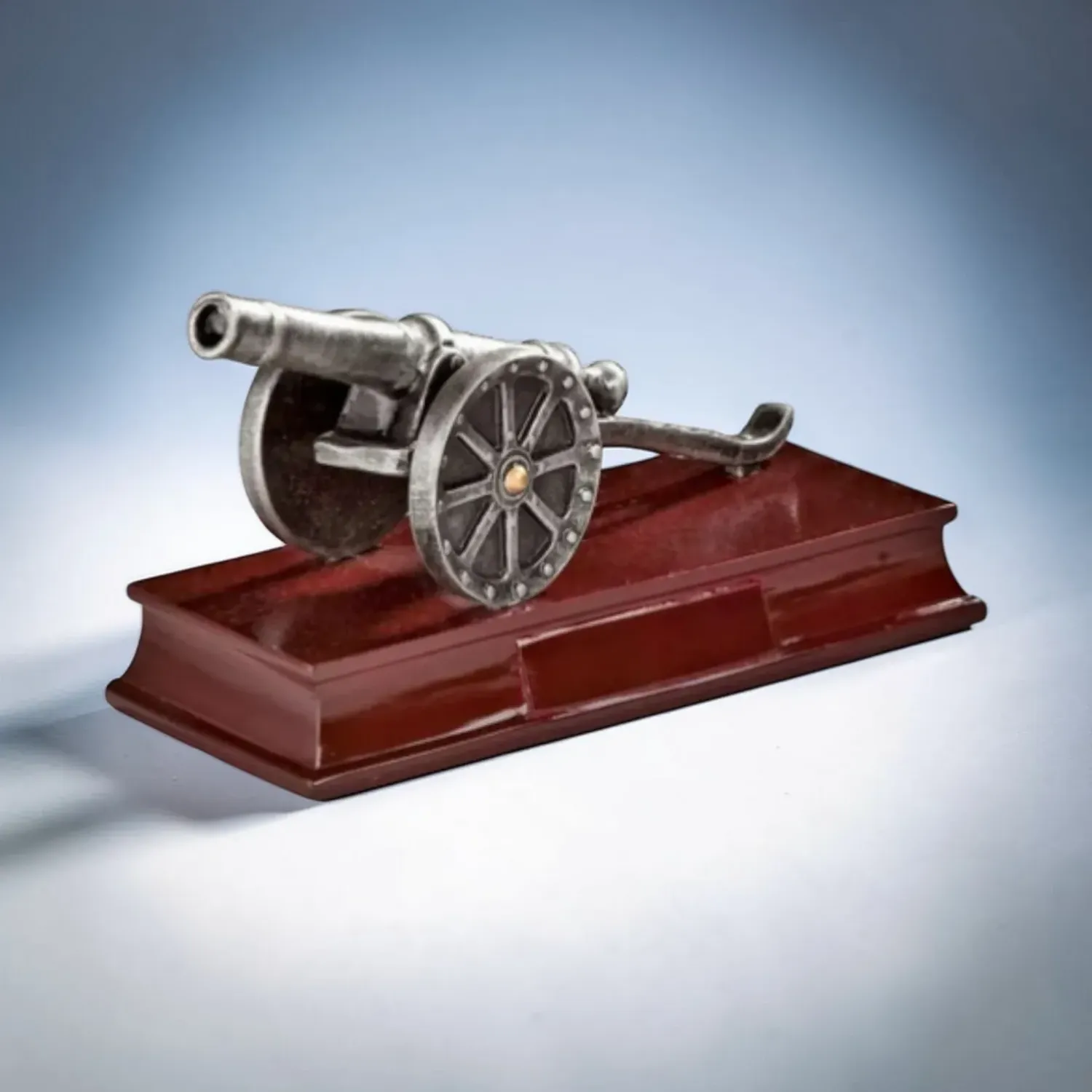 Torjäger Trophäe Tor Kanone Classic auf Holzsockel Greinecker Pokale Salzburg