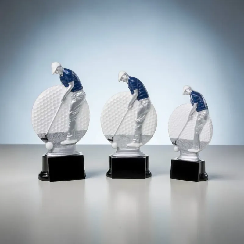 Golftrophäe Putting Champion mit Golferfigur und Golfball-Motiv auf schwarzem Sockel