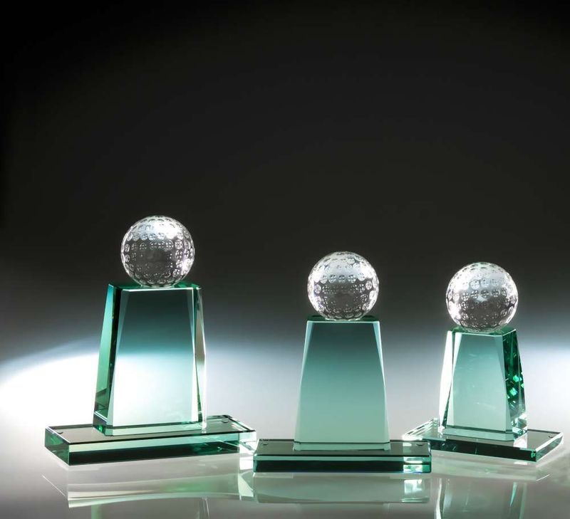 Golfaward Crystal Eagle aus Glas mit Kristallglas-Golfball