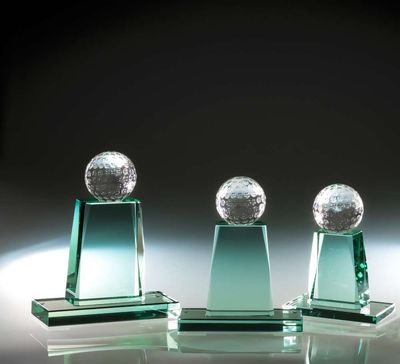 Golfaward „Crystal Eagle“ 3er Serie, ab € 39,90 Golfaward Crystal Eagle aus Glas mit Kristallglas-Golfball