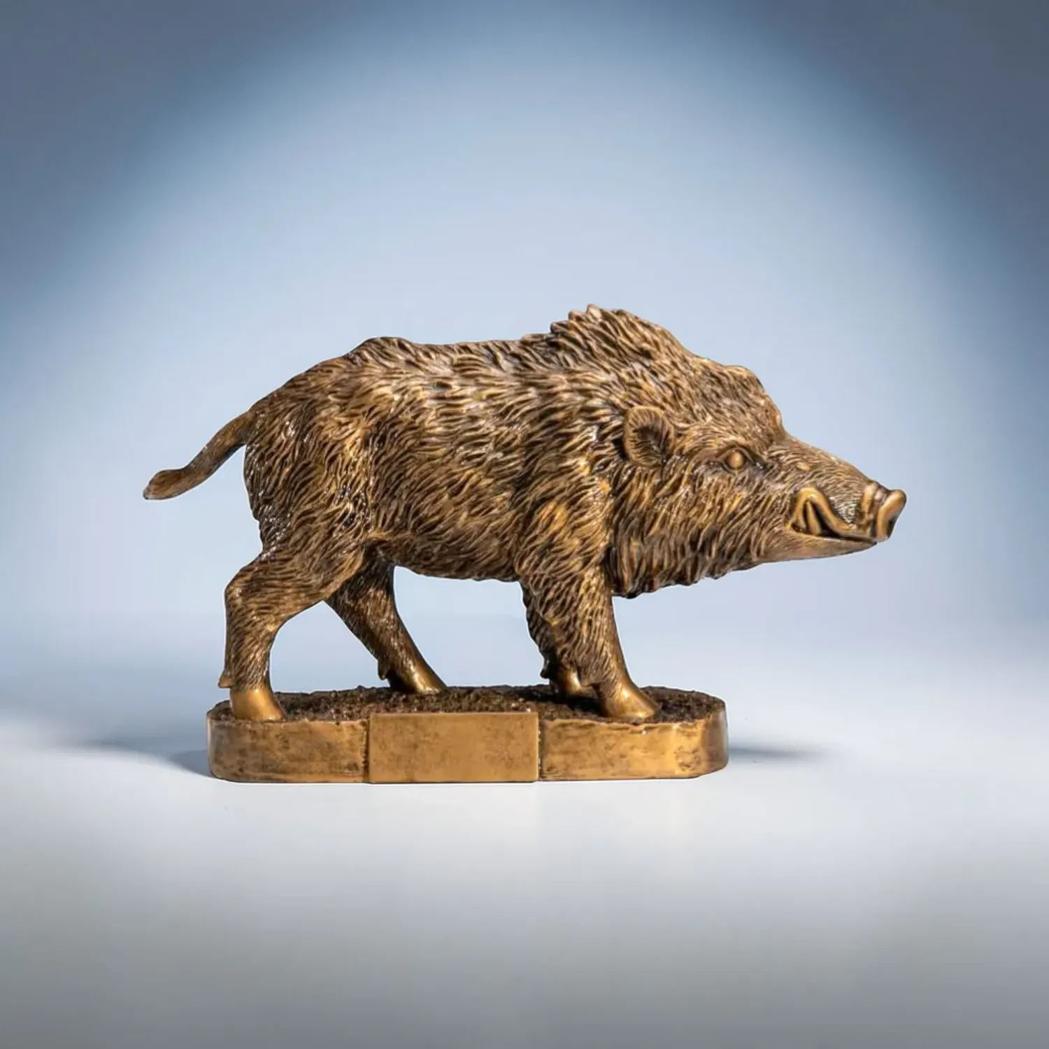 Keiler Trophäe Wildschwein Resinfigur Jagdauszeichnung auf Sockel