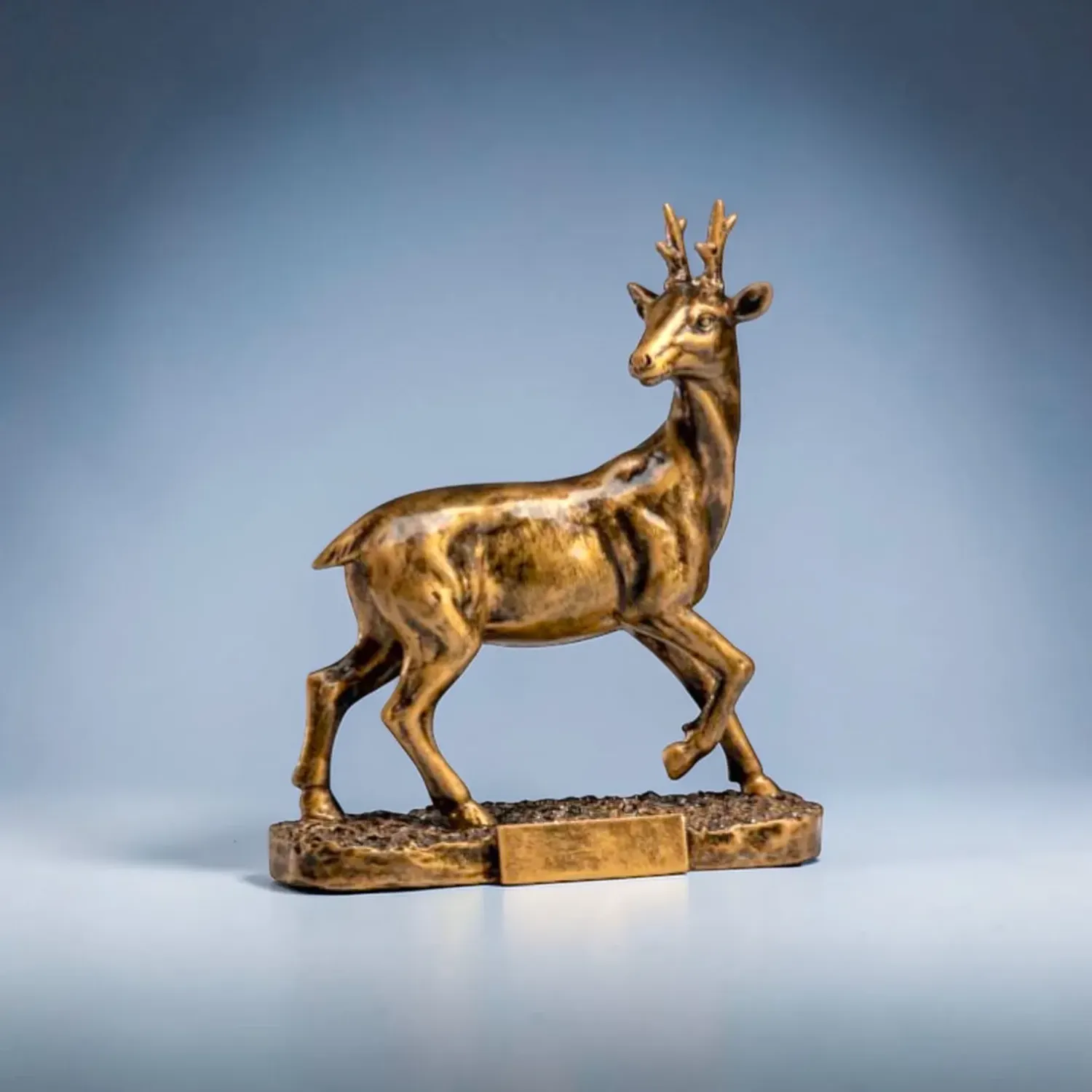 Resin-Trophäe „Maibock“ ab € 25,90 Rehbock Trophäe Resinfigur Jagdauszeichnung Reh auf Sockel