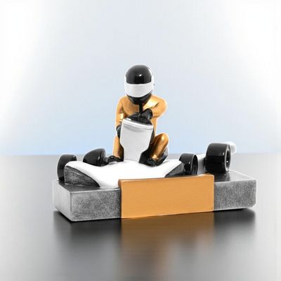 Motorsport Kart Trophäe Fahrerfigur Pokal günstig mit Gravurschild
