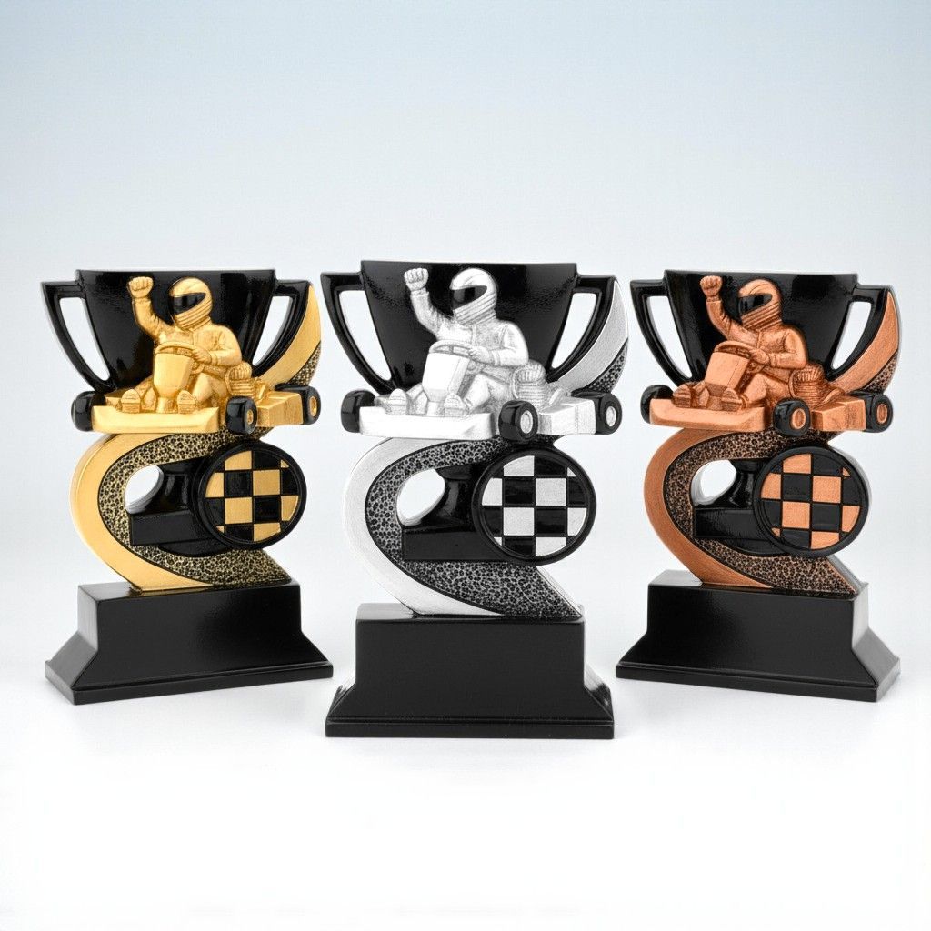 Motorsport Kart Trophäe Gold Silber Bronze mit Fahrerfigur und Zielflagge