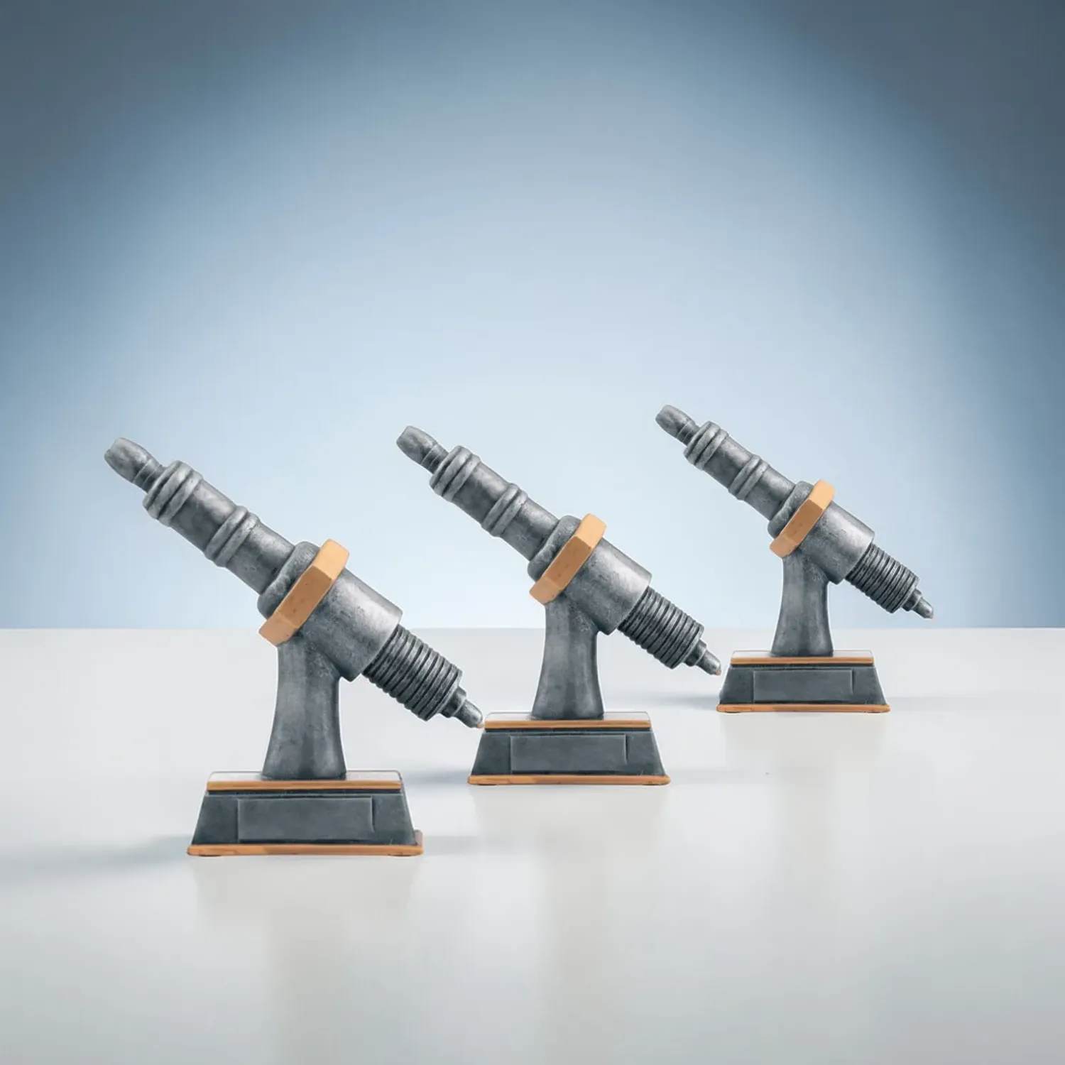 Motorsport Trophäe Zündkerze Spark Plug Resin mit Sockel Gravur