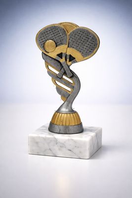 padel schraubfigur auf marmorsockel antik