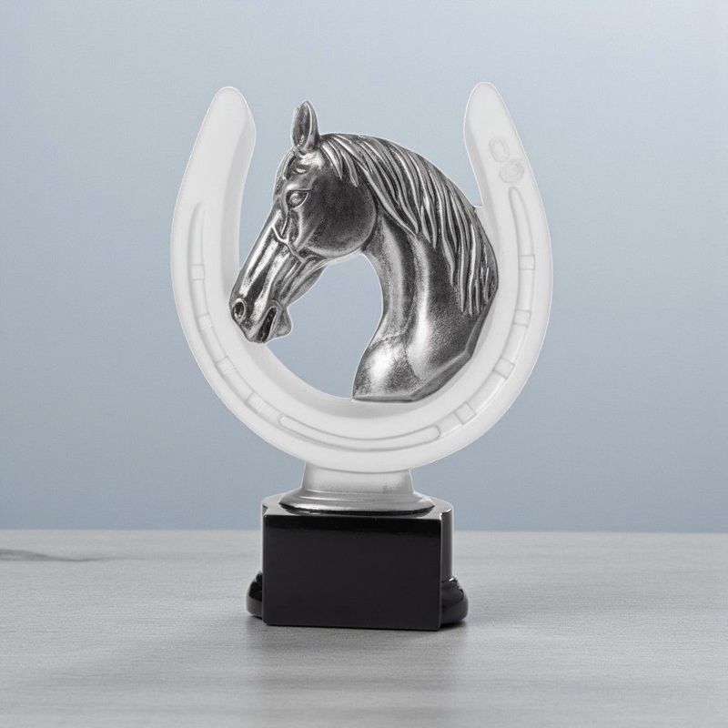 Pferde Trophäe Lucky Shoe Hufeisen Pferdekopf silber Reitsport 16 cm