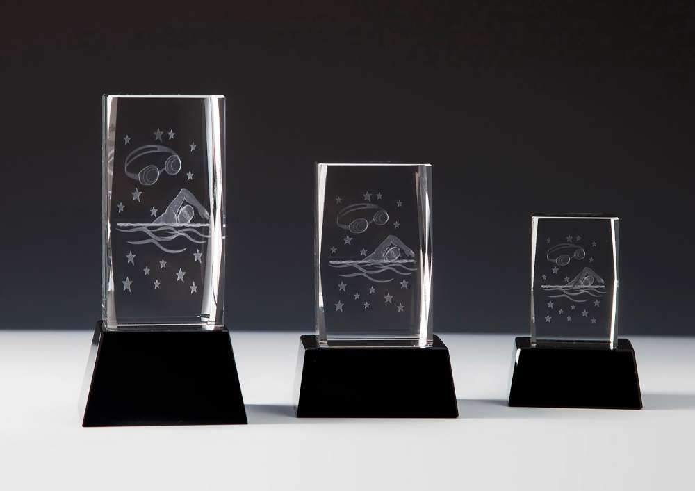 3D-Glasblock „Swim Award“ ab € 9,90 3D Glasblock Schwimmen mit Sockel mehrere Größen Schwimmpreis