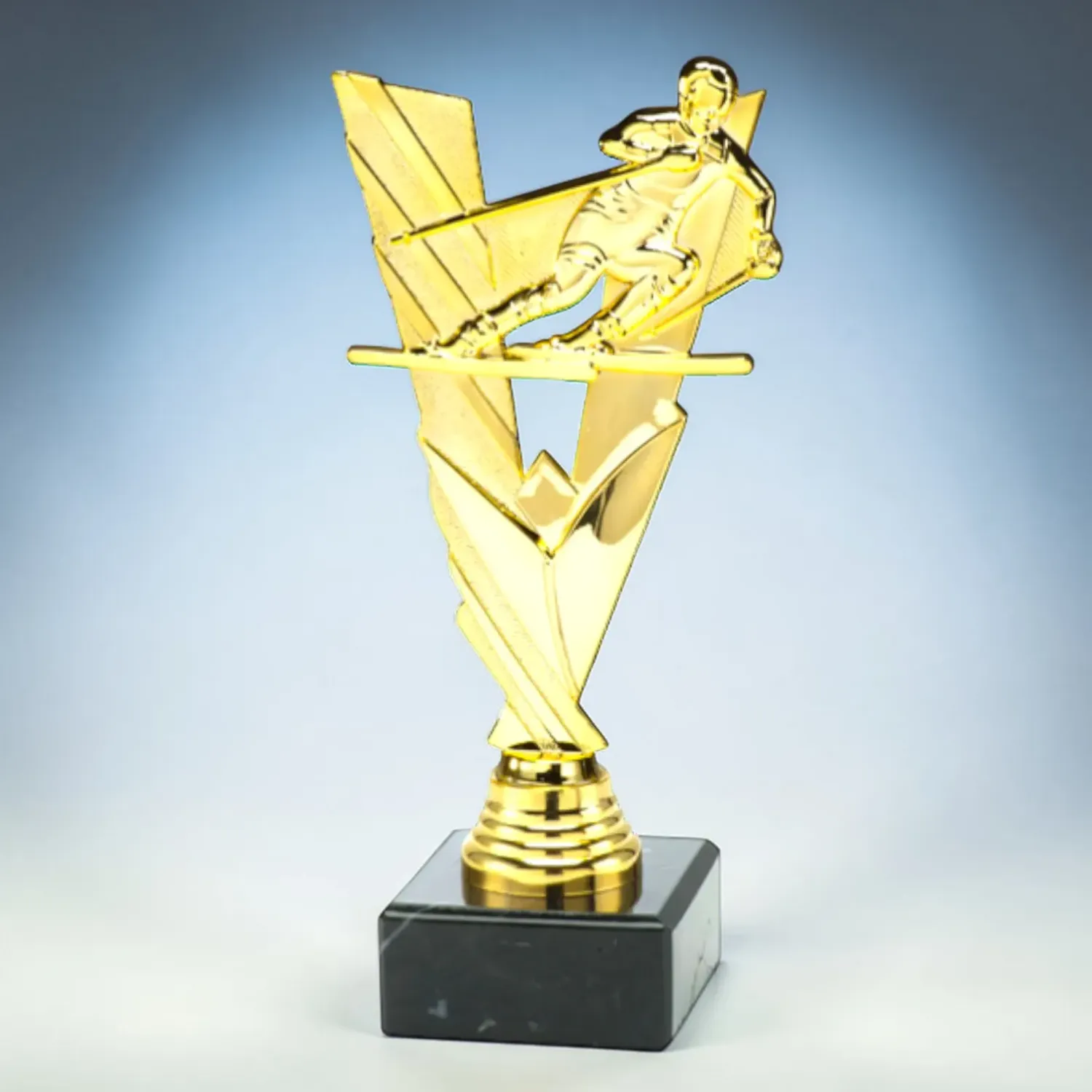 Ski Trophäe mit Skifahrer gold auf schwarzem Marmorsockel 20 cm