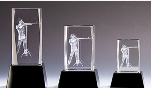 Glasblock 3D „Schützin aufgelegt“ ab € 9,90