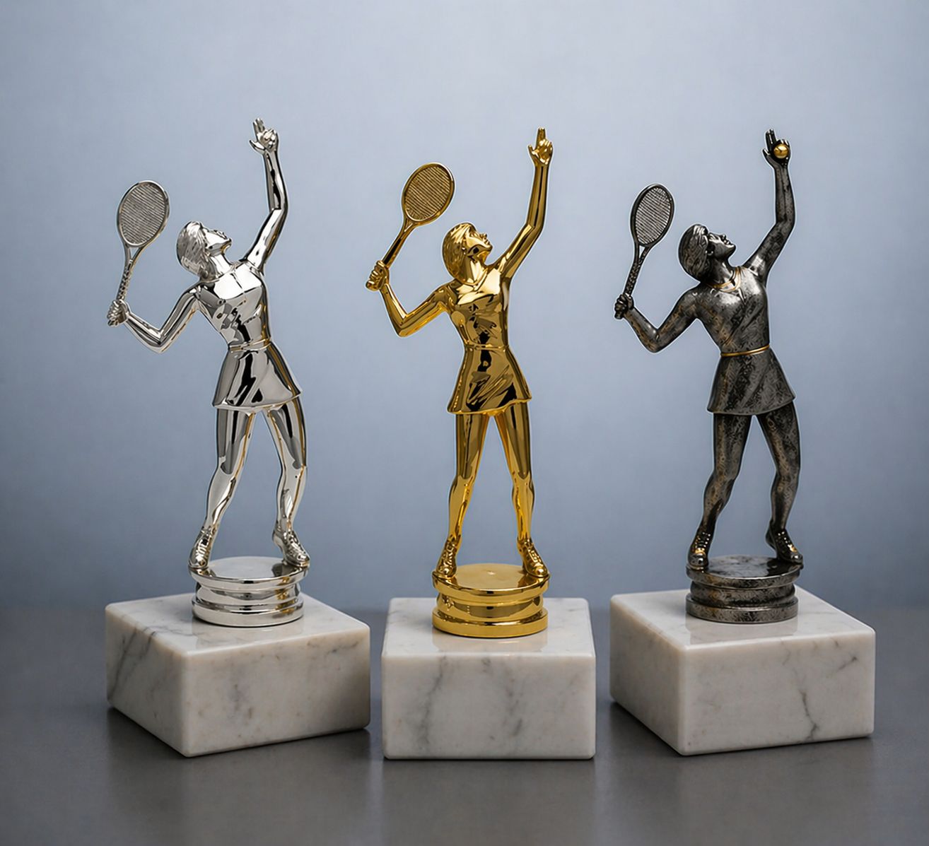 Tennis Schraubfigur Damen auf Marmorsockel, ab € 6,30 Tennisschraubfiguren Damen montiert auf Marmorsockel