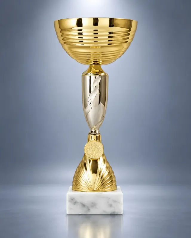 Pokal Pokalserie Bregenz silber-gold in zwölf abgestuften Größen mit Emblemträger und Marmorsockel
