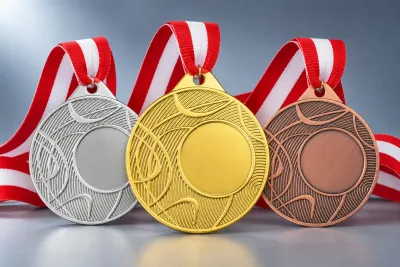 Design-Medaille „Dynamic“ Ø 5 cm Design-Medaille „Dynamic“ Ø 5 cm