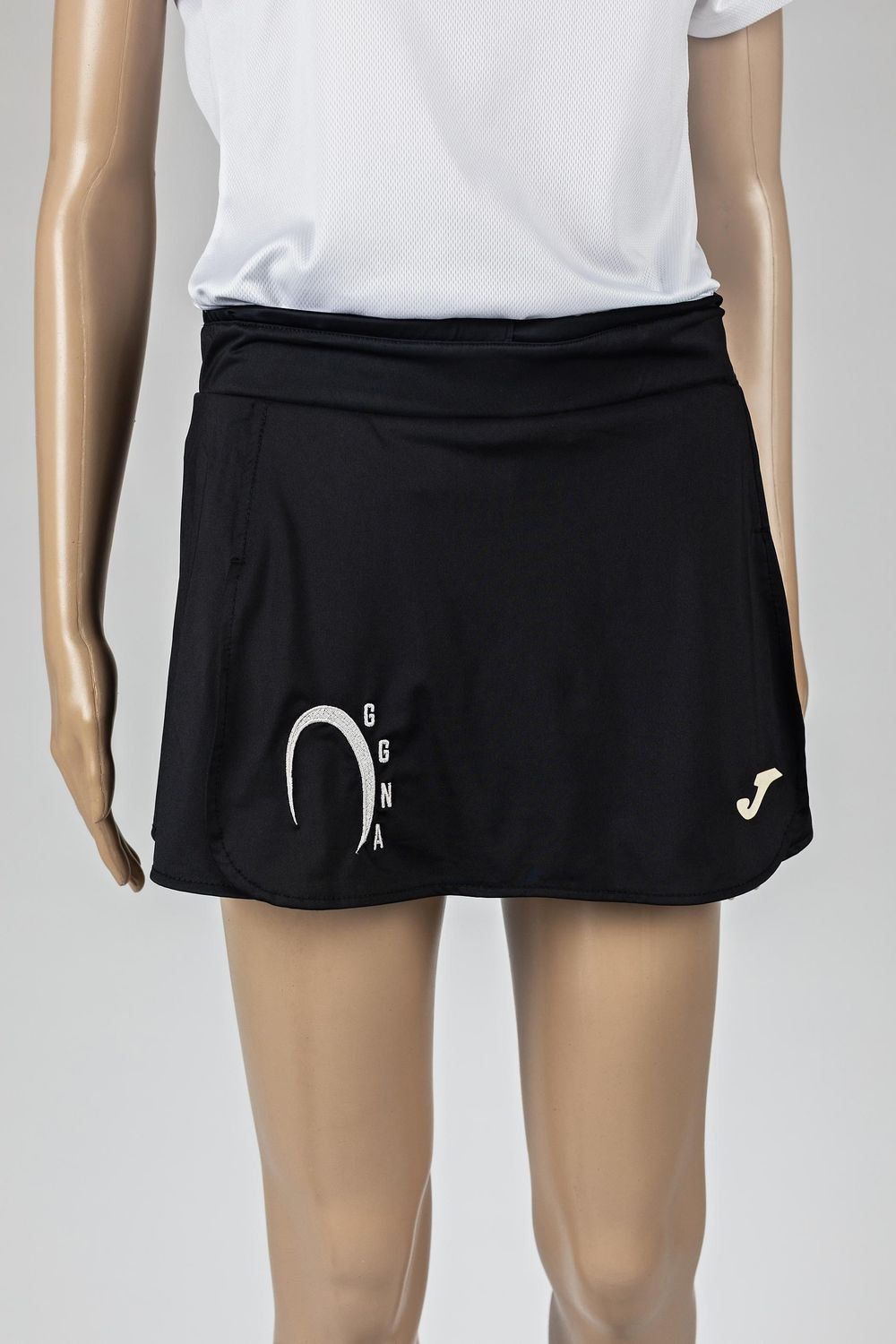 Black skort