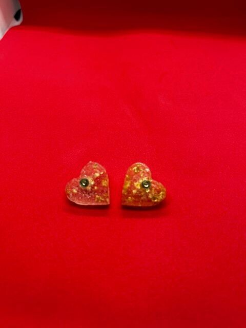 Gold hearts post earrings