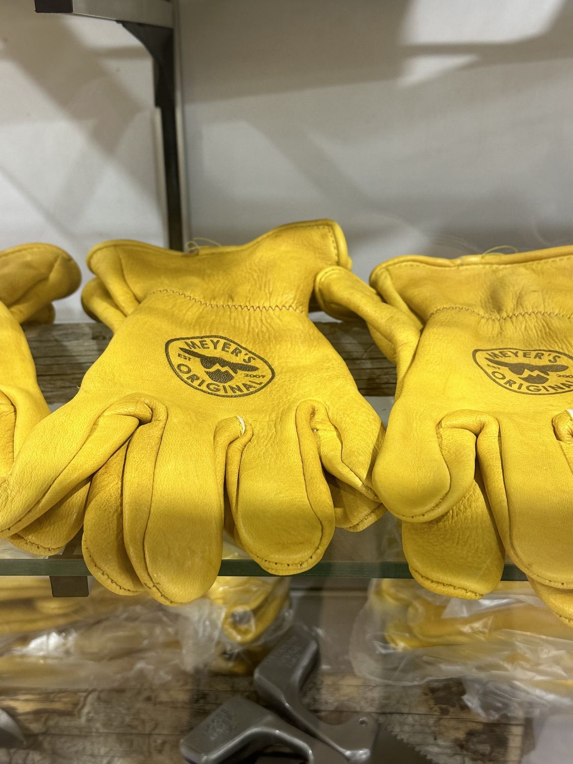 PF HANDMADE DEERSKIN GLOVES UNLINED  MEYERS