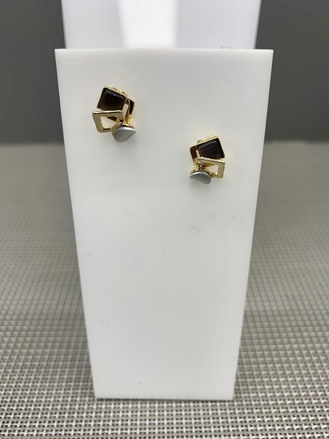 Crono Post Earring-11
