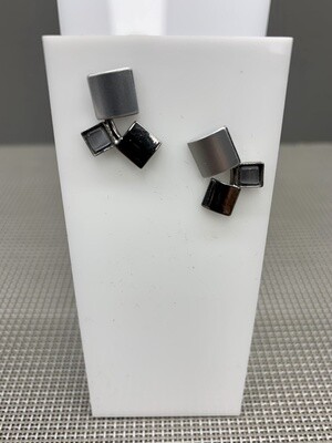 Crono Post Earring-33