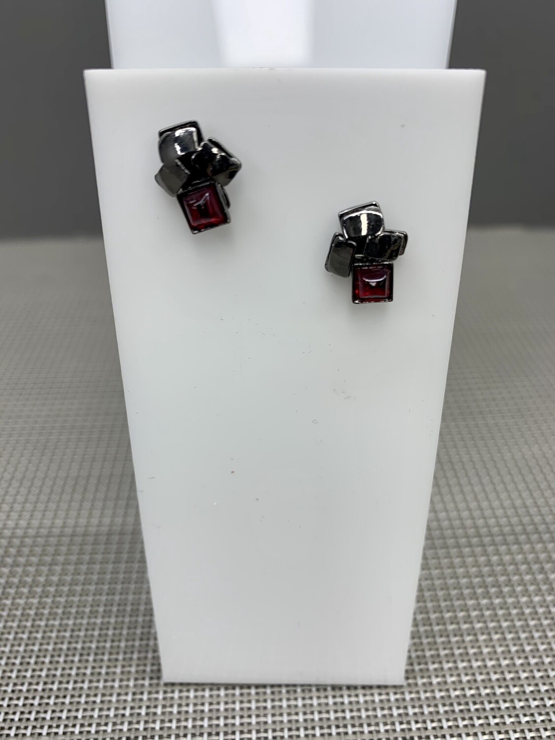 Crono Post Earring-15